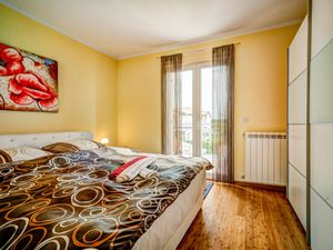 23845885-Ferienwohnung-4-Umag-300x225-1