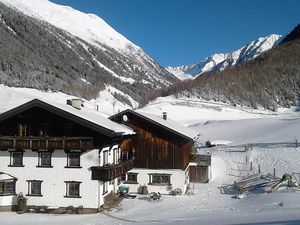 Berghof Winteransicht