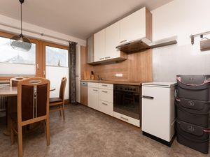 23527677-Ferienwohnung-7-Umhausen-300x225-2