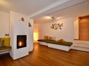 22439737-Ferienwohnung-6-Umhausen-300x225-2