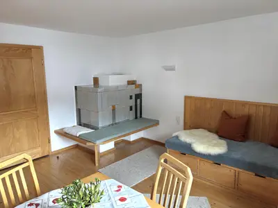 Stube mit Kachelofen