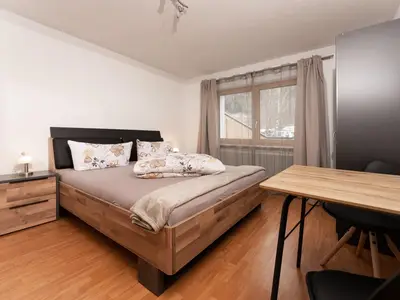 Schlafzimmer 2 mit Waschbecken