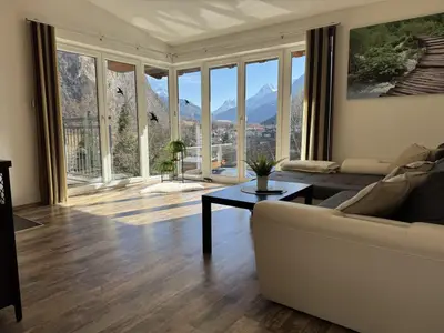 Wohnzimmer mit Ausblick