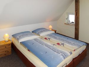 23846922-Ferienwohnung-5-Ummanz-300x225-5