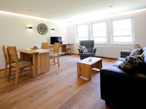 23953927-Ferienwohnung-4-Unterkirnach-300x225-0