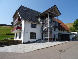 18980144-Ferienwohnung-4-Unterkirnach-300x225-1