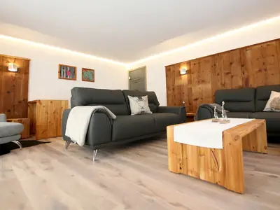 Photo, INSIDE, OUTSIDE