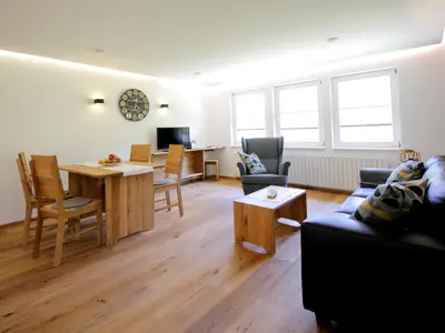 Photo, INSIDE, OUTSIDE