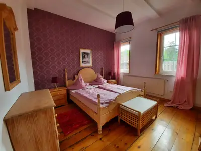 Schlafzimmer 2