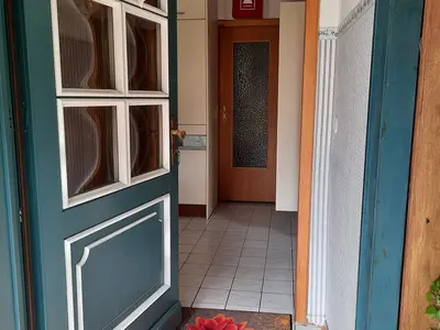 Eingangsbereich mit kleinem Flur