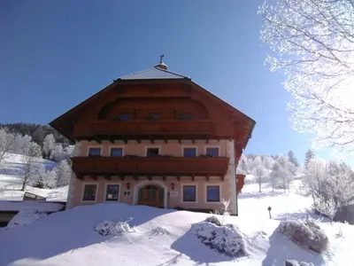 Hausansicht Winter
