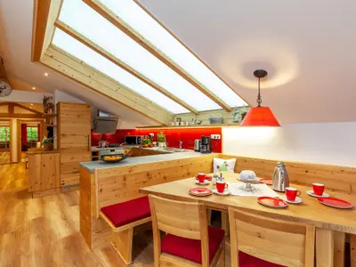 Küchenecke mit Essbereich