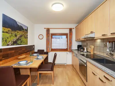 Küche mit Essbereich