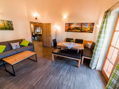 Wohnbereich mit Schlafmöglichkeit