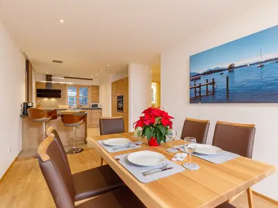 FeWo Maier - Küche mit Esszimmer