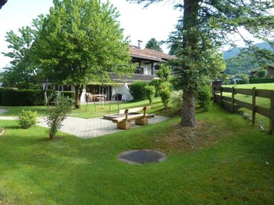 Gartenbereich Ferienwohnungen Hochgern