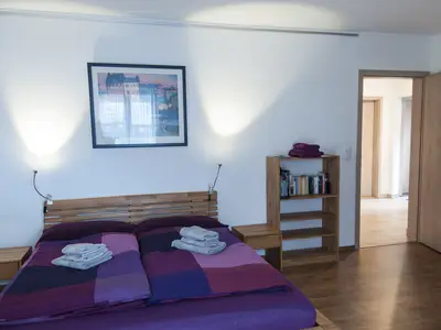 Wohn- und Schlafzimmer