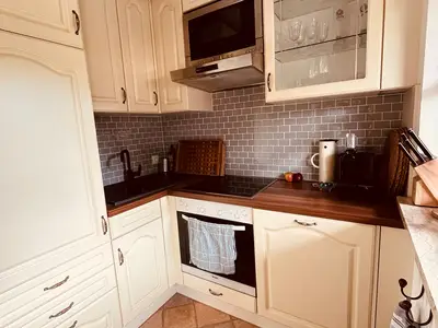 Unser Küche ist ein kleines Raumwunder und bietet genung Platz