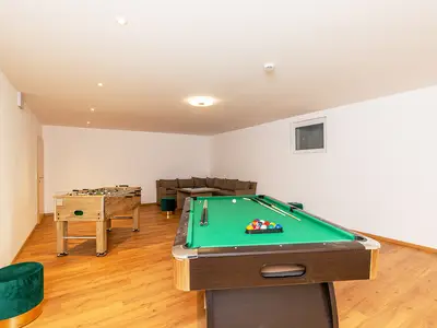 Freizeitraum im Keller