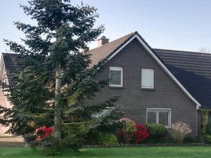 23665402-Ferienwohnung-3-Uplengen-300x225-3