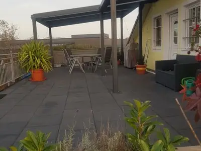 Grosszügige Dachterrasse