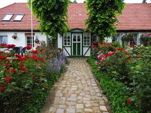 291649-Ferienwohnung-4-Usedom-300x225-1