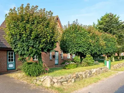 Ferienwohnung für 4 Personen (76 m²) in Utersum 1/10