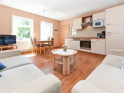 Ferienwohnung für 6 Personen (80 m²) in Holtgast 6/10