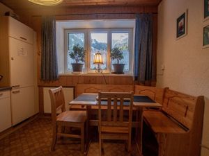 23924872-Ferienwohnung-7-Uttendorf-300x225-2