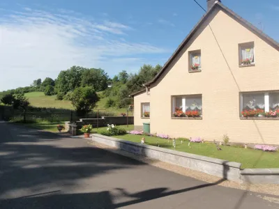 Giebelseite des Hauses