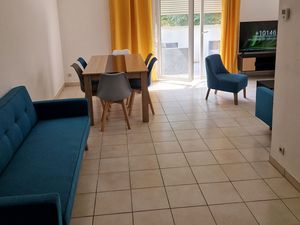 23472405-Ferienwohnung-8-Uzès-300x225-1