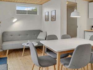 23761643-Ferienwohnung-5-Væggerløse-300x225-2