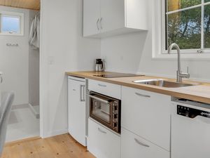 23761643-Ferienwohnung-5-Væggerløse-300x225-5