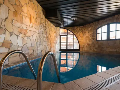 PoolOfHouse