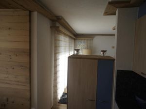 18980260-Ferienwohnung-4-Valbella-300x225-4