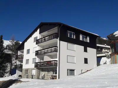 Haus Tgamona Blick von der Skipiste