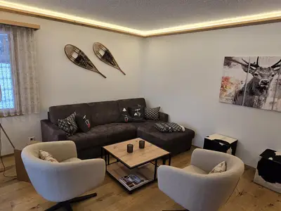 Wohnzimmer mit Schlafsofa
