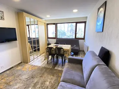 Ferienwohnung für 8 Personen (40 m²) in Valberg 2/10