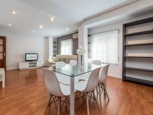 19517371-Ferienwohnung-4-Valencia-300x225-1