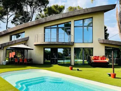 Ferienwohnung für 9 Personen (225 m²) in Vallauris 1/10