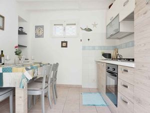 24056090-Ferienwohnung-6-Vallecrosia-300x225-5