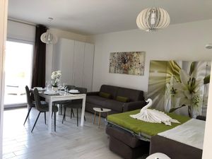 23937518-Ferienwohnung-4-Valledoria-300x225-4