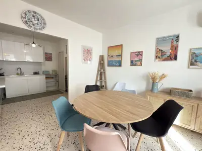 DiningRoom