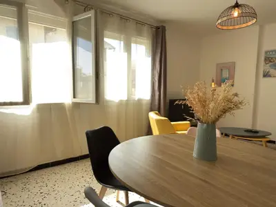 DiningRoom
