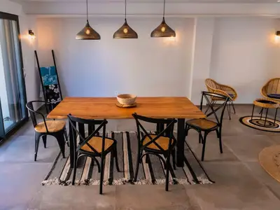 DiningRoom