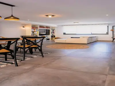 DiningRoom