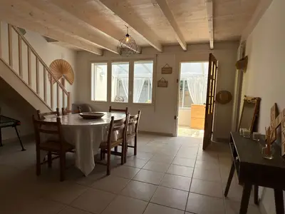 DiningRoom
