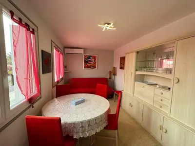 DiningRoom