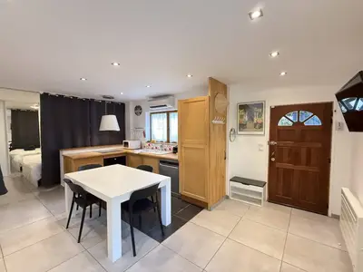 DiningRoom