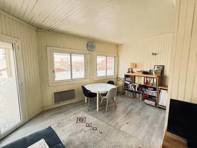 DiningRoom